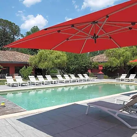 Du Bois Blanc Domaine D'epeyssoles Georges Blanc Hotel 4*